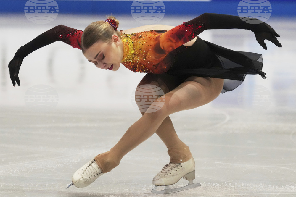 Александра Фейгин зае 18-о място в кратката програма и се класира за волната на Световното първенство по фигурно пързаляне в Бостън