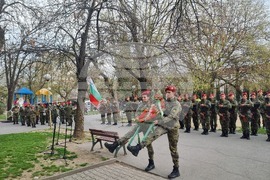 Стара Загора - поднасяне на венци и цветя - Ден на Тракия