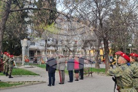 Стара Загора - поднасяне на венци и цветя - Ден на Тракия