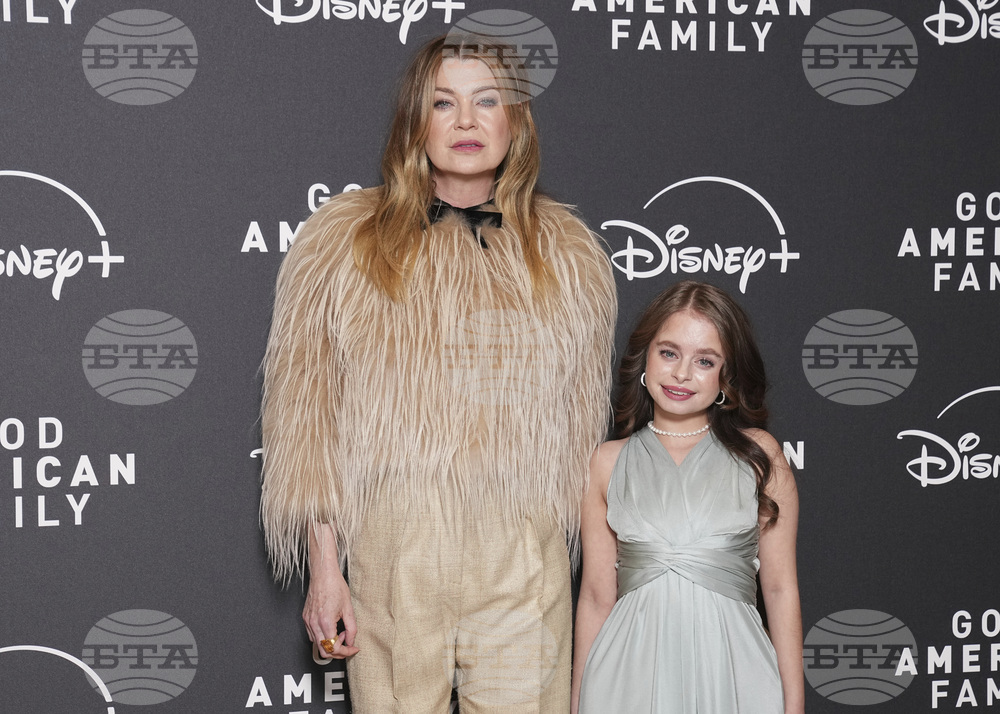 CORRECTION Britain Good American Family Screening