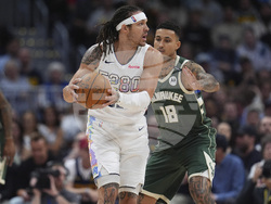 Bucks Nuggets Basketball