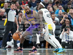 Lakers Pacers Basketball