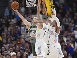 Bucks Nuggets Basketball