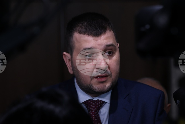 Сутринта казахме, че има назначен човек в БОП-Пловдив, а министър Митов по-късно излъга, че няма, каза Йордан Иванов от ПП-ДБ