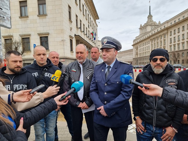 Пътна полиция“ - ,,Мотосезон 2025" - брифинг