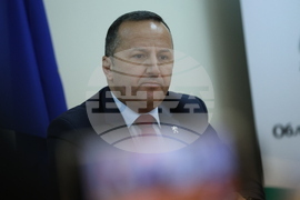 Благоевград - Георги Динев - Методи Байкушев - договор - пресконференция