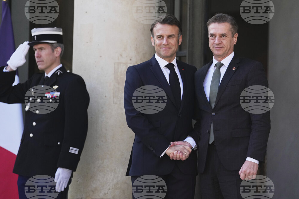 Френският президент Еманюел Макрон е на работно посещение в Словения