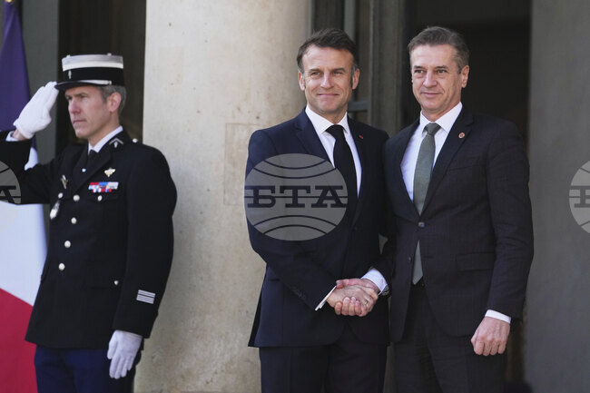 Френският президент Еманюел Макрон е на работно посещение в Словения