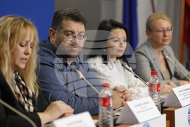 Национален пресклуб на БТА-София - дискусия - потребители