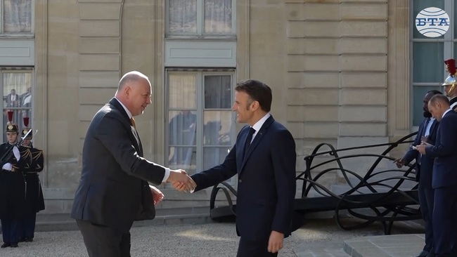 Министър-председателят Росен Желязков пристигна в Париж за срещата “Мир и сигурност за Украйна”