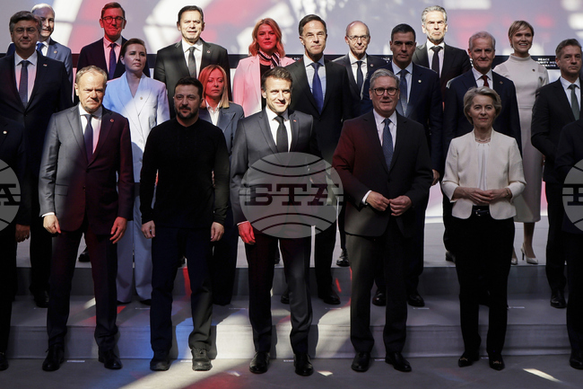 Лидерите на „Коалицията на желаещите“ се събраха в Париж, за да обсъдят подкрепата за Украйна