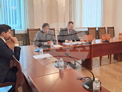 Парламент - постоянно действаща подкомисия