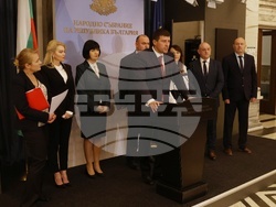 Народно събрание - „Величие“ - брифинг