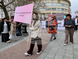 Пловдив - Международния ден на театъра - театрално шествие