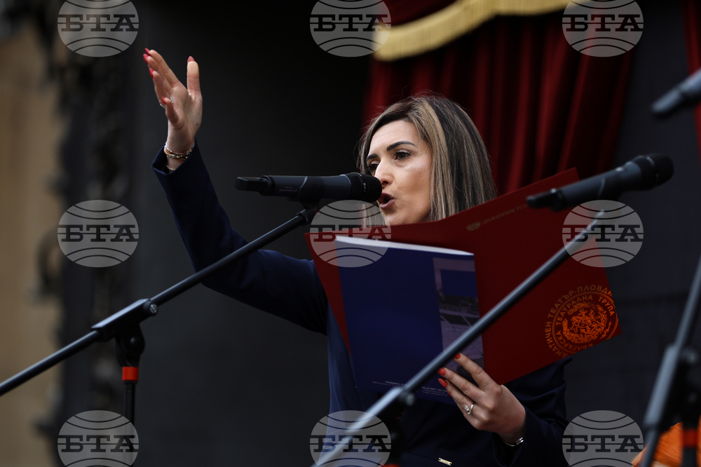 Пловдив - Международния ден на театъра - театрално шествие