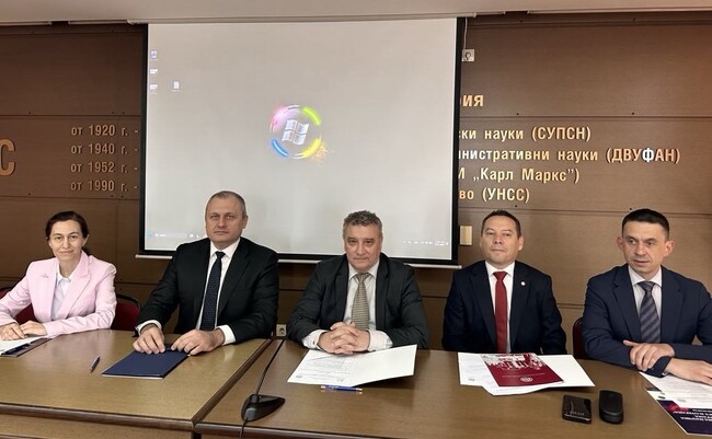 Ще работя максимално за повишаване на дигиталните компетенции в администрациите, каза министър Мундров