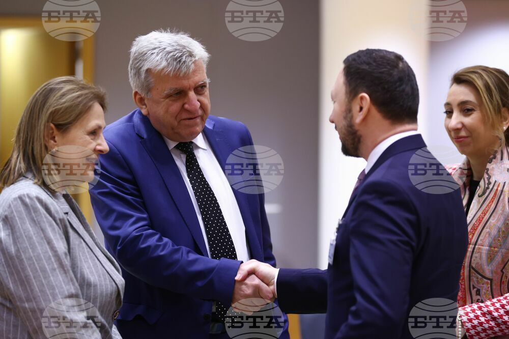 Minister Manol Genov Attends Environment Council Meeting in Brussels