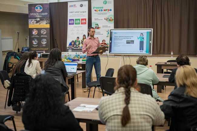 Средно училище "Трайко Симеонов“ в Шумен беше домакин на обучение по LEGO роботика