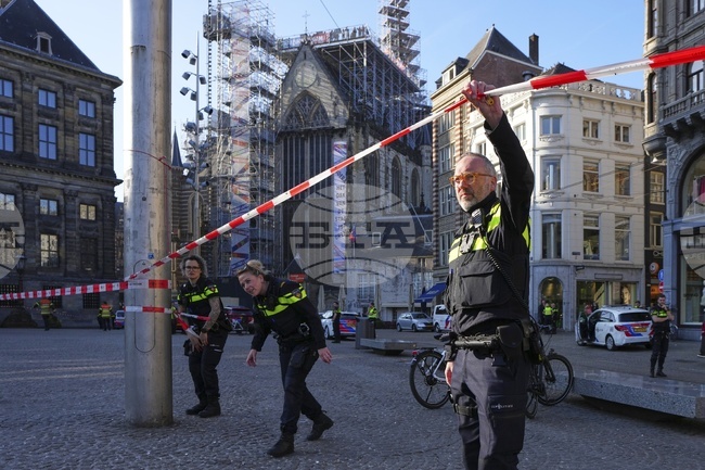 Нидерландската полиция арестува четирима заподозрени в умишлен палеж пред входа на синагога в Ротердам