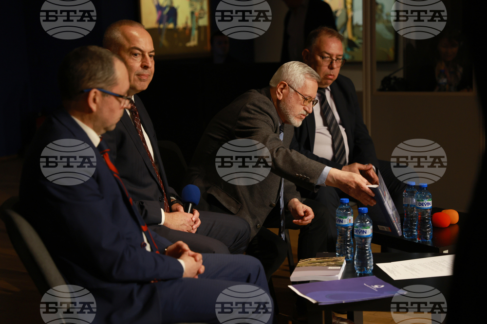 Софийска градска художествена галерия - проф. Ангел Димитров - книга - представяне