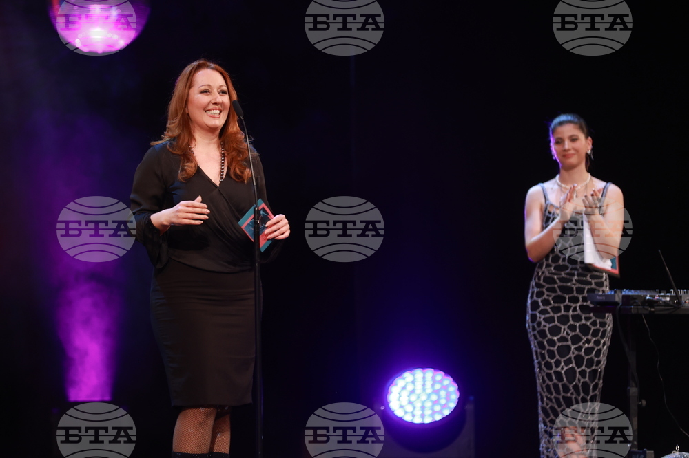 Награди  „Икар" - церемония