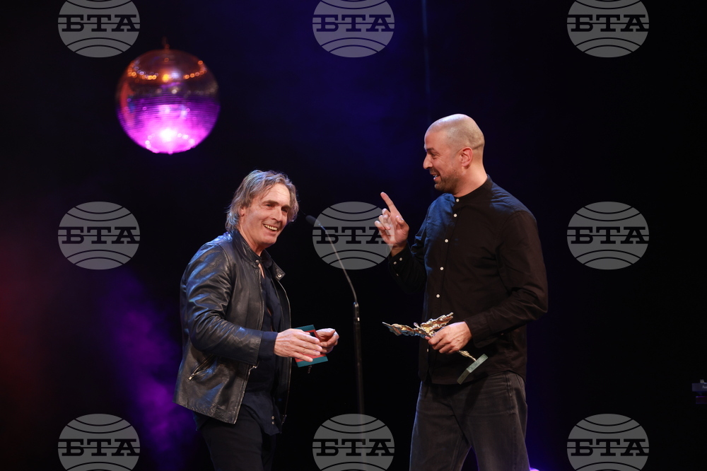 Награди  „Икар" - церемония