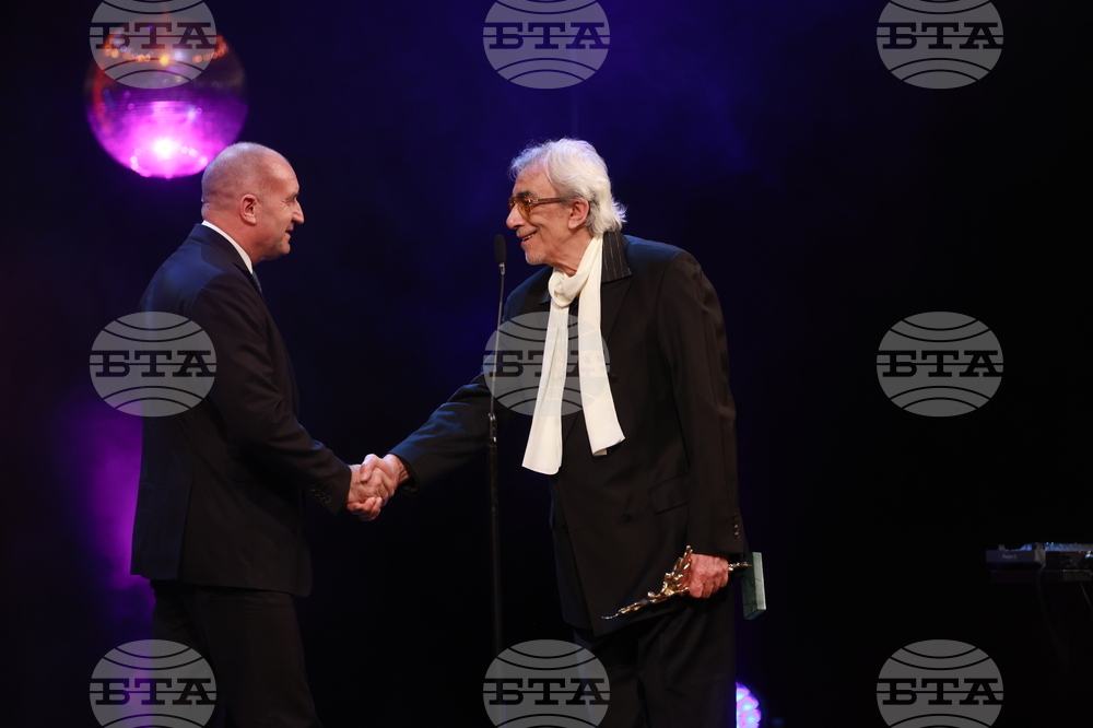 Награди  „Икар" - церемония