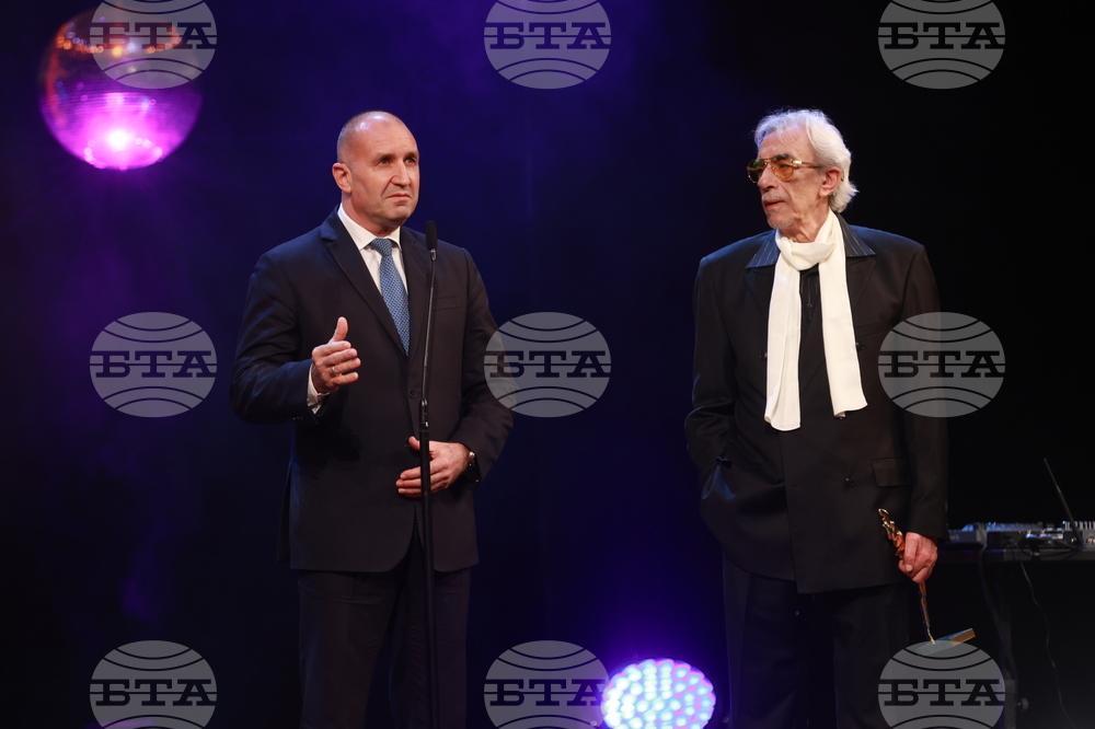 Награди  „Икар" - церемония