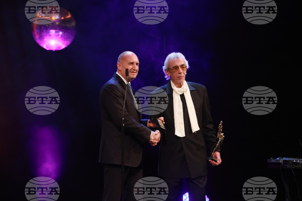 Награди  „Икар" - церемония