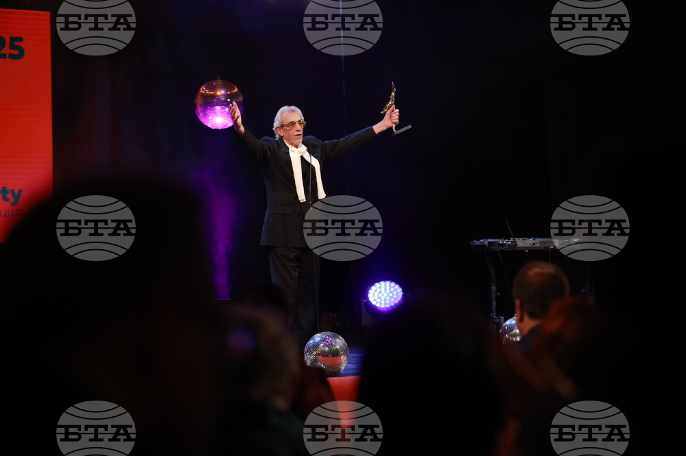 Награди  „Икар" - церемония