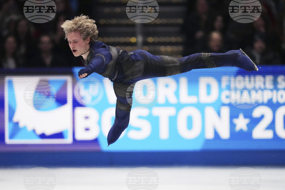 Защитаващият титлата си Иля Малинин оглави класирането на Световното първенство по фигурно пързаляне в Бостън след перфектна кратка програма