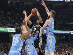 Spurs Cavaliers Basketball