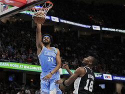 Spurs Cavaliers Basketball