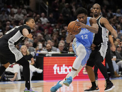 Spurs Cavaliers Basketball