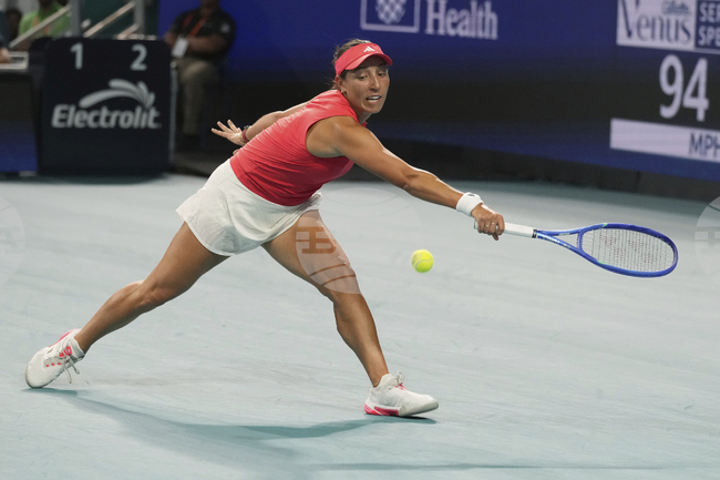 Пегула сложи край на приказката на филипинката Еала и ще срещне Сабаленка на финала в Маями при жените