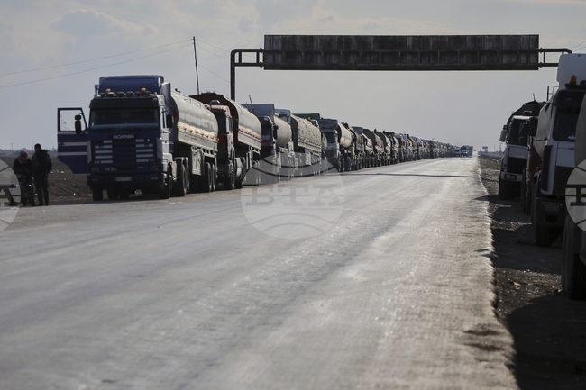 Един човек е убит, а няколко са ранени при атака срещу камиони с гориво в иракския град Ербил