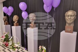 Варна - Драматичен театър „Стоян Бъчваров“ - празник - дарение