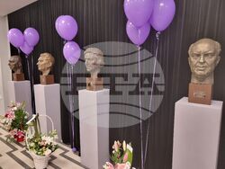 Варна - Драматичен театър „Стоян Бъчваров“ - празник - дарение