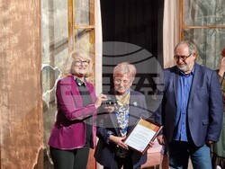 Варна - Драматичен театър „Стоян Бъчваров“ - празник - дарение