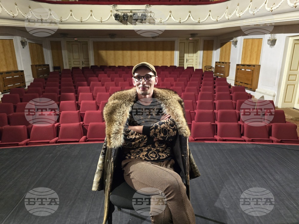 Моноспектакълът е най-голямата ръкавица, която може да хвърлиш в лицето на един актьор, каза Георги Грозев преди премиерата на "Последният танц на Нижински"