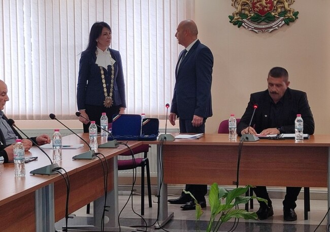 Мариета Петрова положи клетва като кмет на община Две могили, област Русе