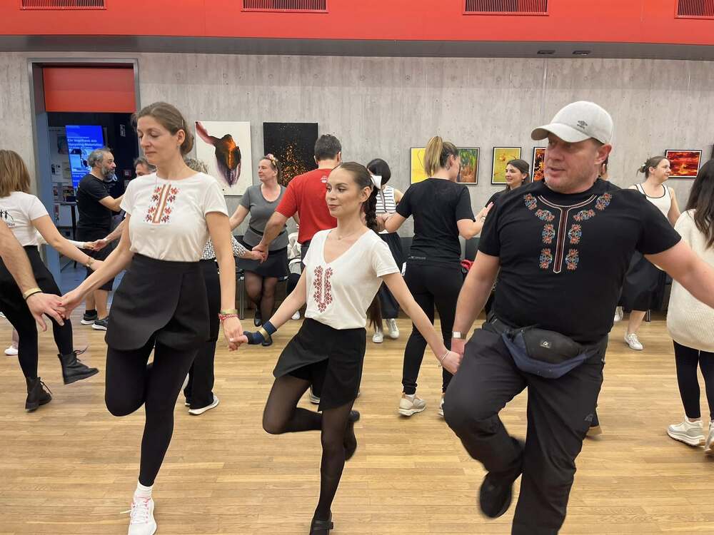 В германския град Нюрнберг се състояха уъркшоп за народни танци и „хоротека“, организирани от Българската танцова група „СамоДиви“