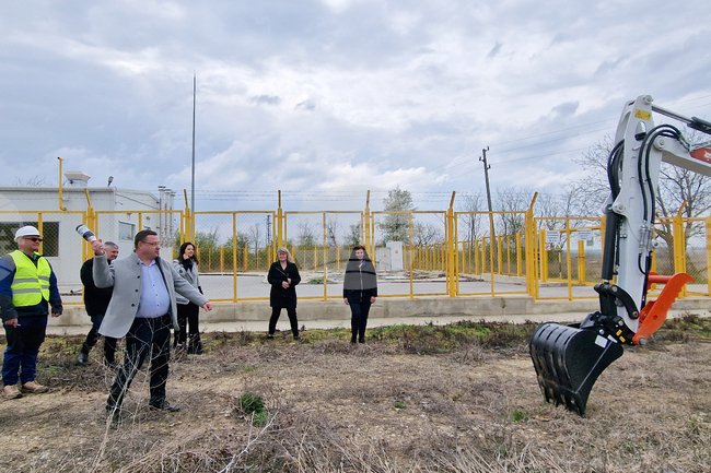 Свищов - присъединителен газопровод - първа копка