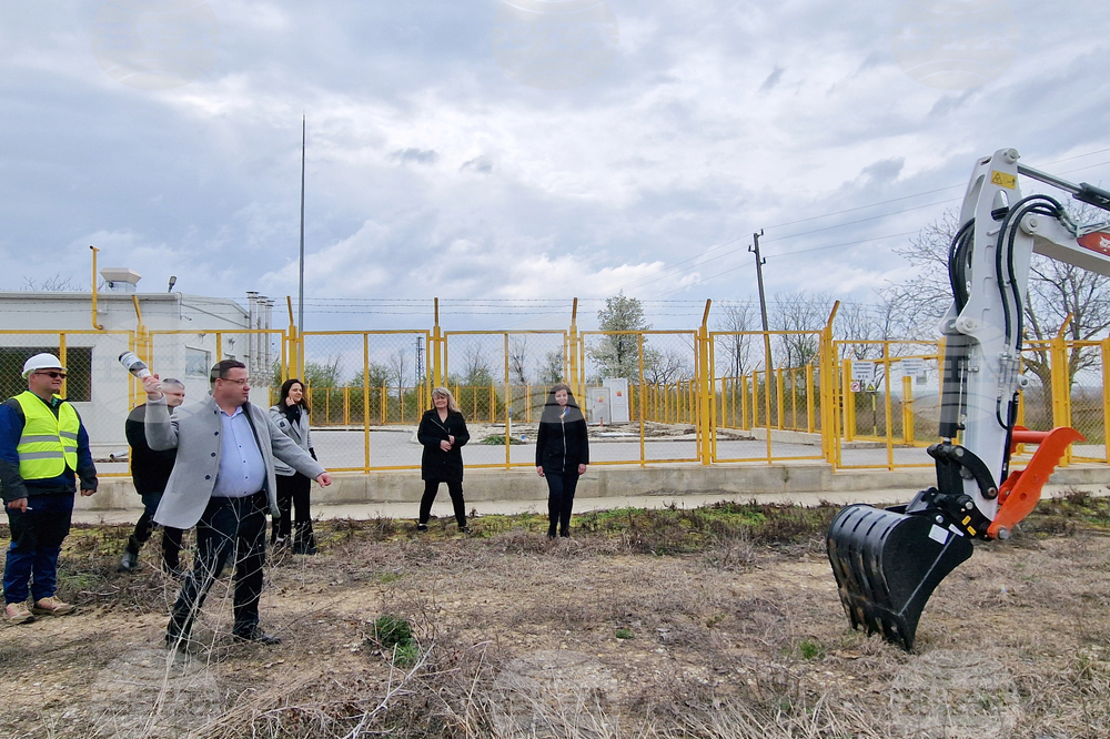 Свищов - присъединителен газопровод - първа копка