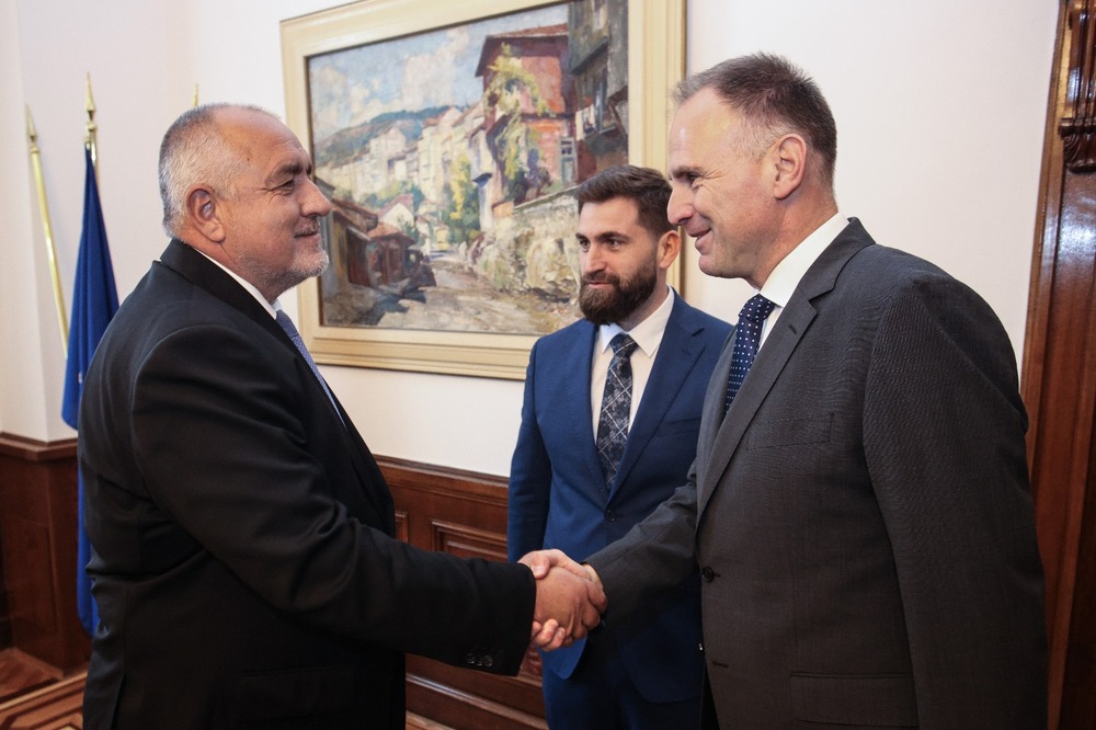 ПП “ГЕРБ”: Бойко Борисов се срещна със заместник изпълнителния директор на Европейската агенция по отбрана генерал-майор Андре Денк