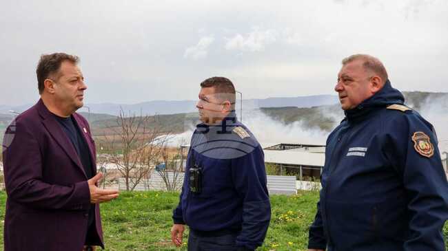 Овладян е пожар в района на депото за отпадъци край великотърновското село Шереметя
