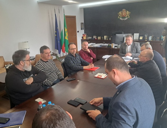 Община Шумен: Втората чешма по пътя за Лозево може да се възстанови до края на другата седмица