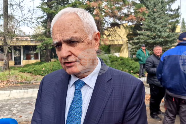 Първият самолет F-16 трябва да пристигне в България на 2 април, каза министърът на отбраната Атанас Запрянов