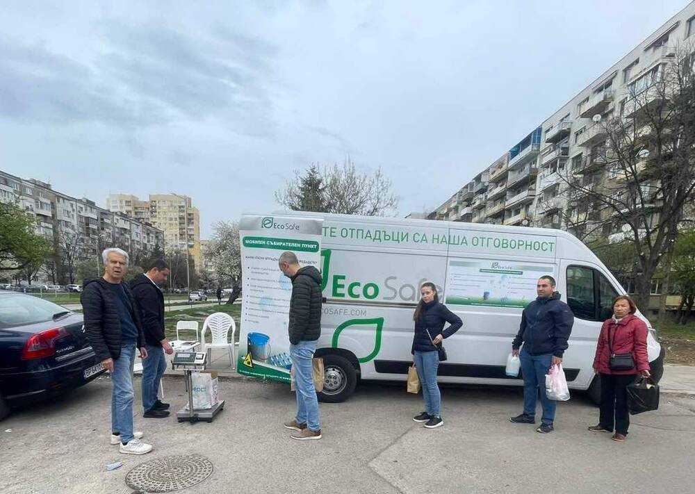 СО “Пореден рекорд: близо 1,3 тона опасни отпадъци предадоха разделно жителите на Младост и Лозенец в един ден“