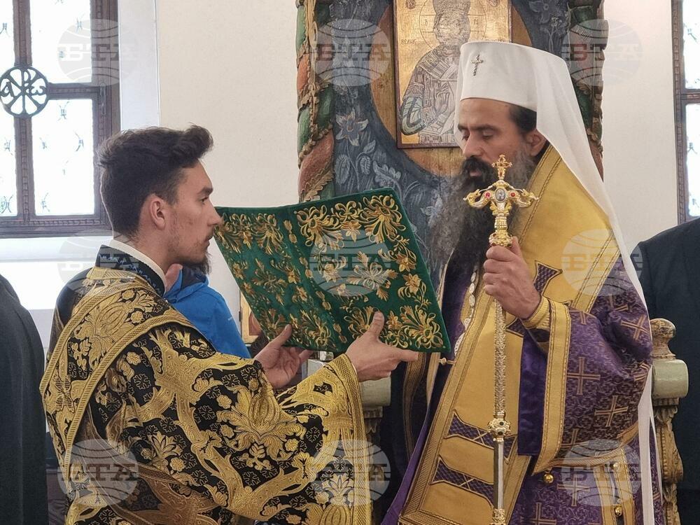 Според патриарх Даниил с изучаването на религия в училище ще се предпазят децата от фалшиви новини за вярата